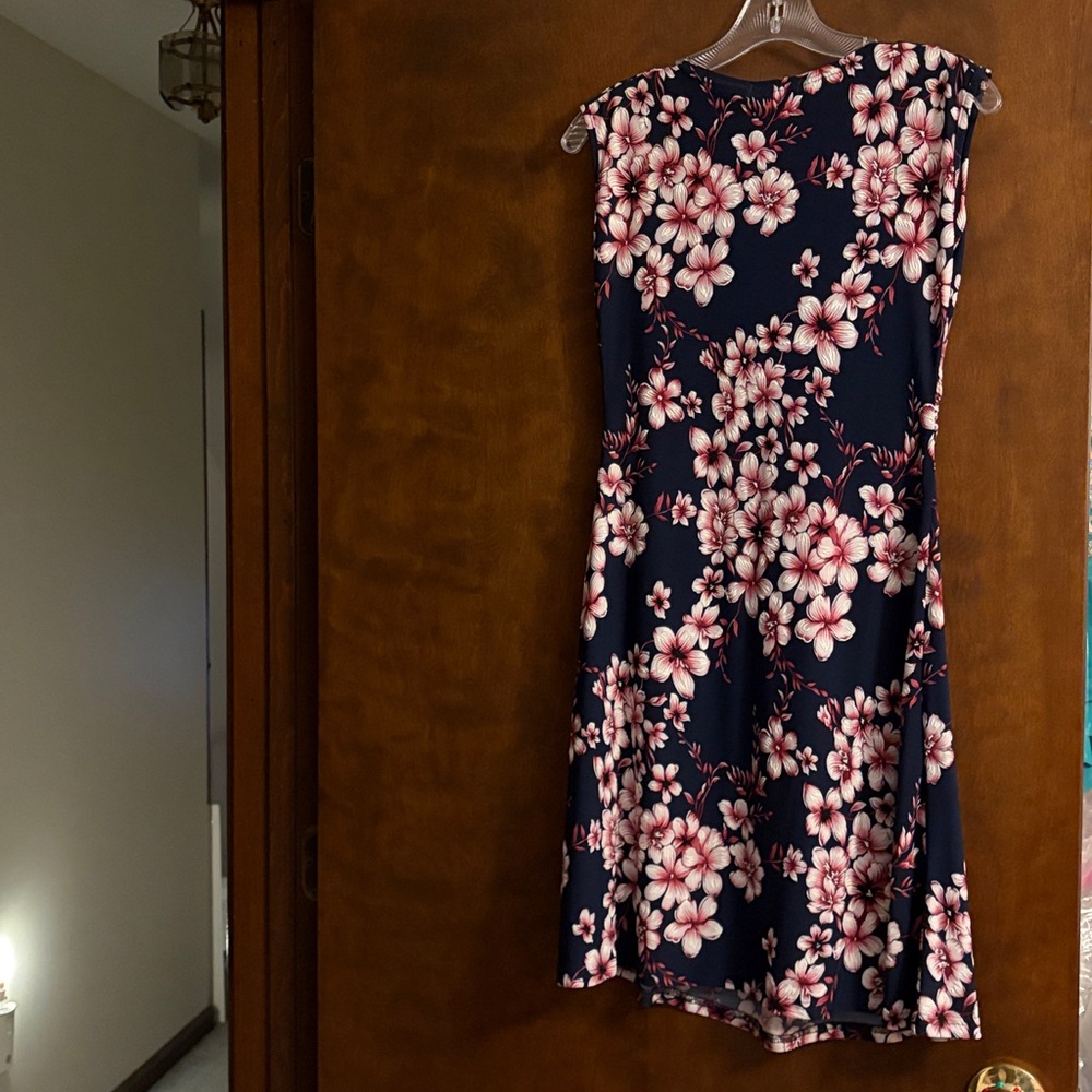 Maternity dress with cherry blossom print - Picture 4 of 9
